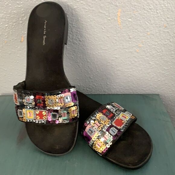 Amanda Smith Bohemian Sandles - Picture 2 of 5